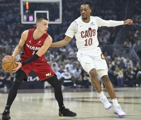 米切尔30分阿德巴约24+9 加兰27+5骑士胜热火